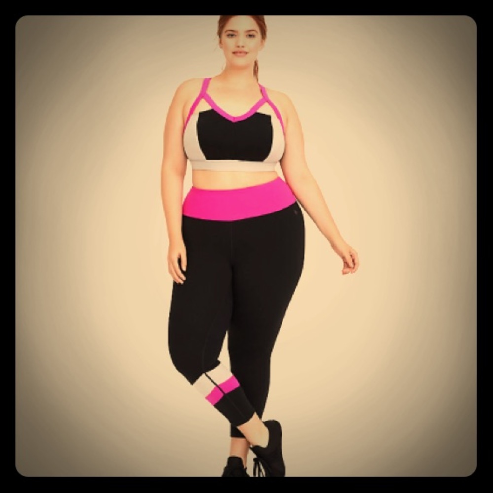 BLACK COLORBLOCK CROPPED ACTIVE LEGGING
